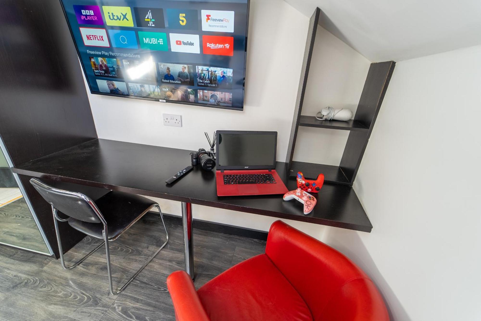 Staysa Equipped Studios Near Qe And Uob In Guesthouse Close To The City! Бірмінгем Номер фото