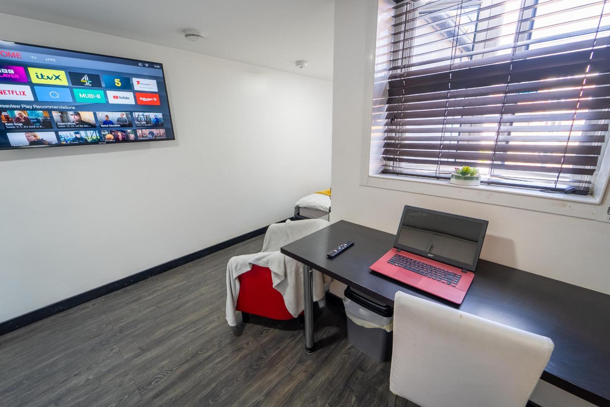 Staysa Equipped Studios Near Qe And Uob In Guesthouse Close To The City! Бірмінгем Номер фото