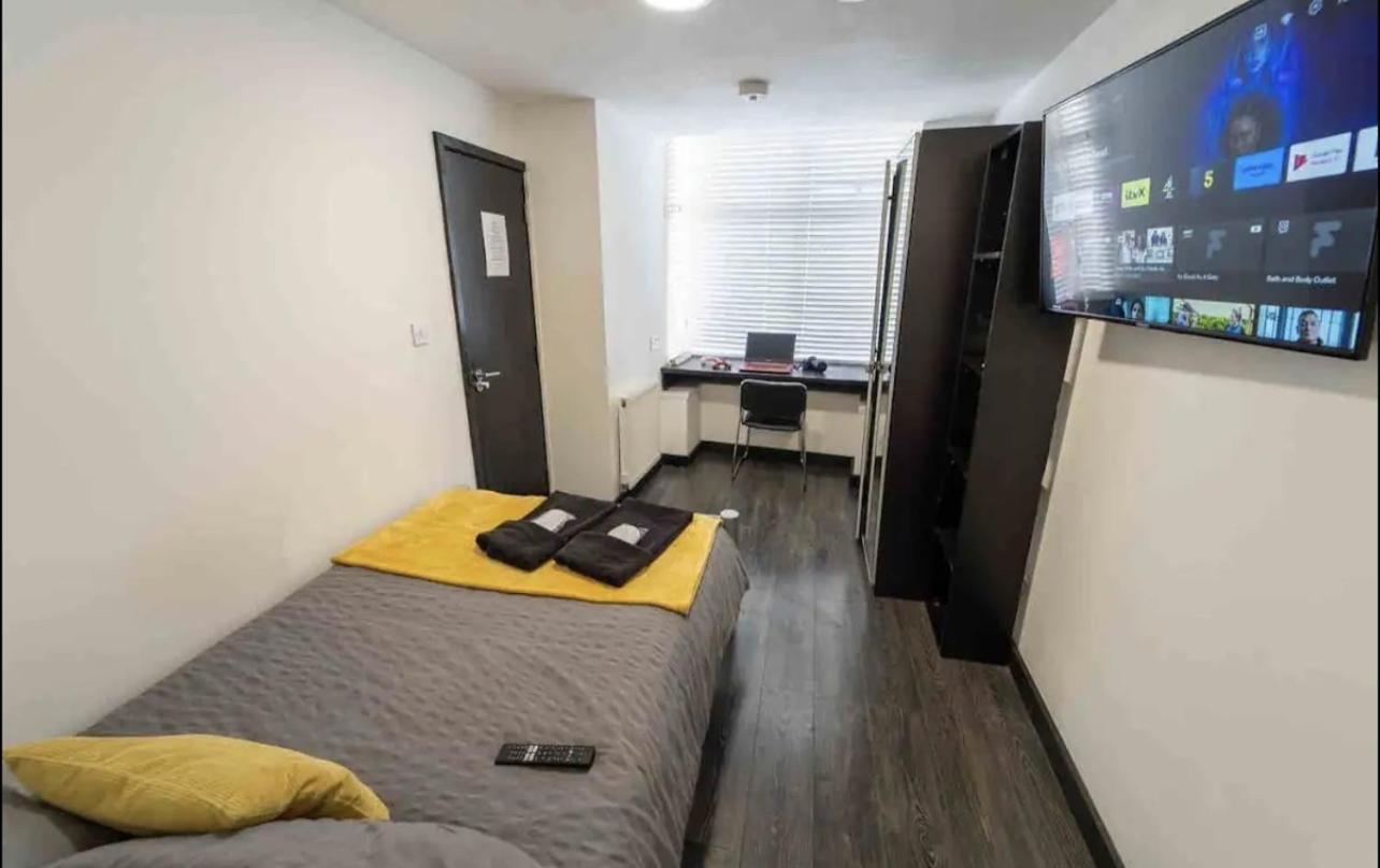 Staysa Equipped Studios Near Qe And Uob In Guesthouse Close To The City! Бірмінгем Екстер'єр фото